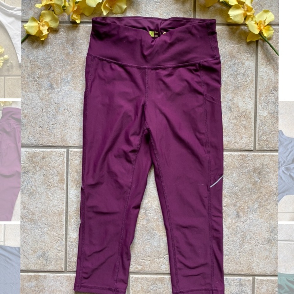 Capri purple leggings